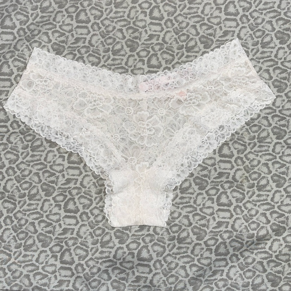 🌺 Victoria secret cheeky underwear 🌺